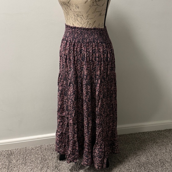 Faherty Purple Floral Maxi Skirt size Large Vintage Look - Picture 6 of 9